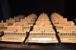 i trofei in attesa di essere consegnati