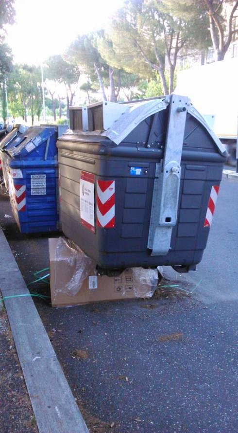 cassonetto equilibrista