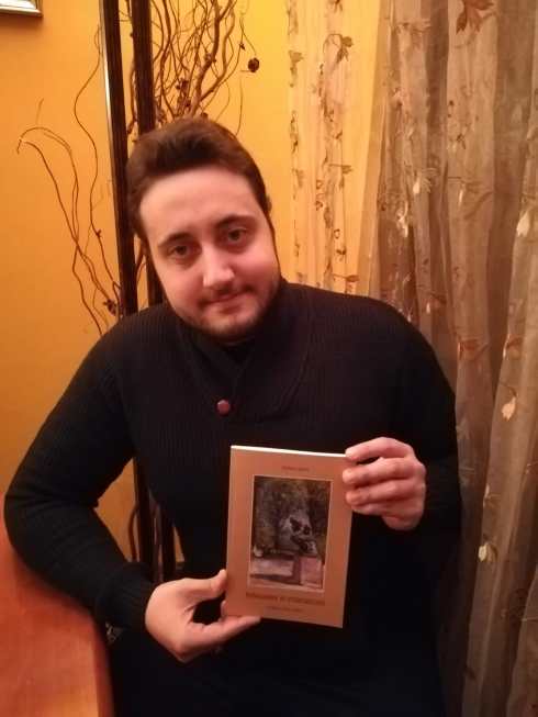 Foto - Andrea con libro